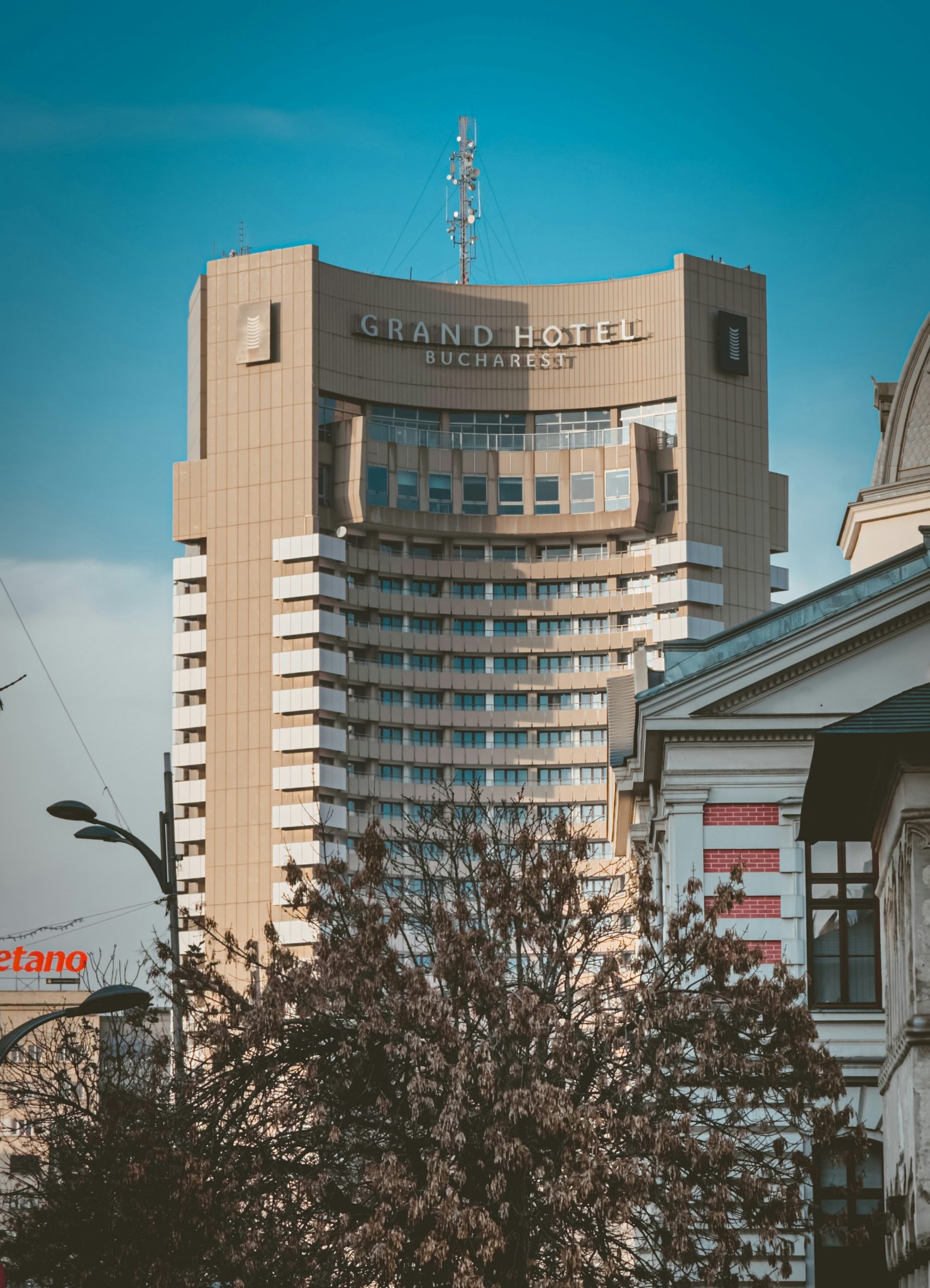 В Бухаресті вводять новий податок попри протести готельєрів В Бухаресті вводять новий податок попри протести готельєрів